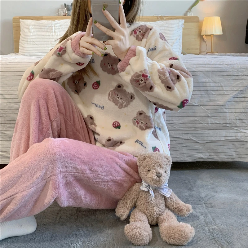 

Strawberry Bear Winter Pajamas Set Women O-Neck Tops + Trousers Set Two Piece Home Suit Coral Fleece Sleepwear Homewear