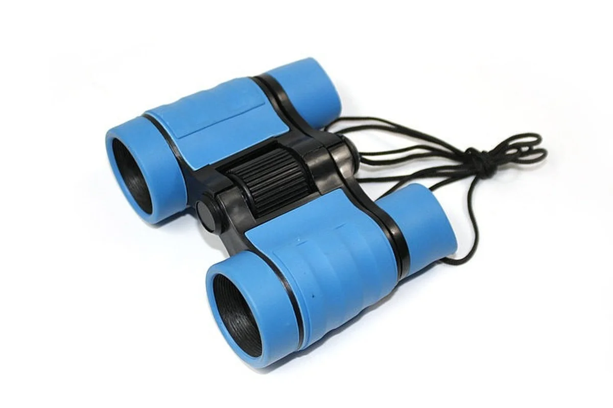 4x30 Children Binoculars Telescope Rubber Handle Pocket Size Plastic Optics Telescope Games Toy Gift for Children Outdoor Sports