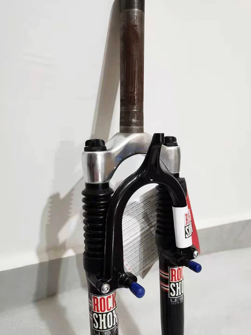 Stock limited 26er Inch Rock Shok 28.6mm Riser Mountain Bike Ultra-light V Brake Oil Spring Suspension MTB Fork