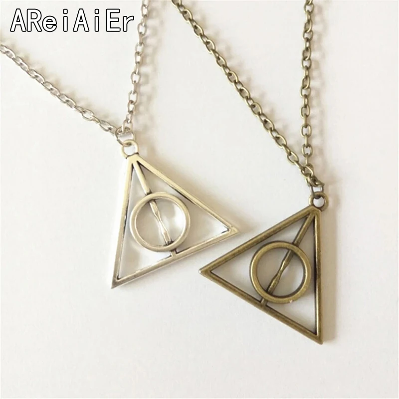 Fashion Hallows Pendant Toys Necklace Retro Triangle Round Sweater Chain Luna and the Deathly Action Toy Figures Couple