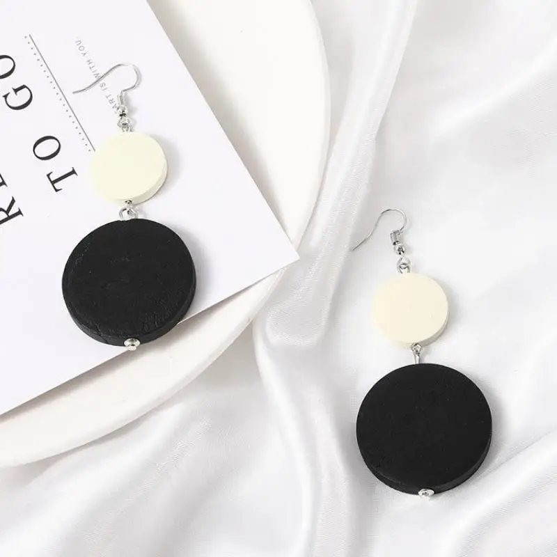 Long Earrings Korean Retro Size Geometric Circle Wood Earrings Black And White Color Women Earrings Jewelry Statement Earrings