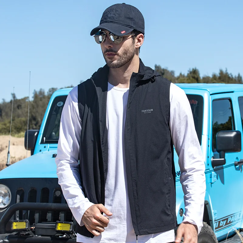 New Spring And Autumn Vest Men's Thin Work Clothes Travel Sports Casual Fashion Detachable Hat Vest