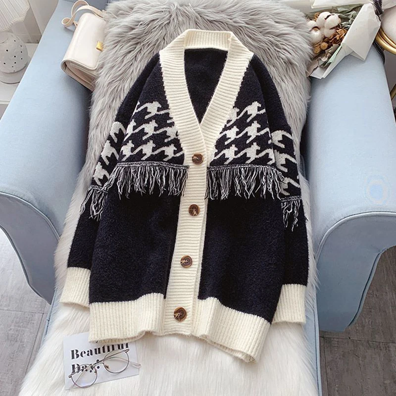 

2024 Autumn Women V-neck long-sleeved cardigan Knitted sweater Female Fashion patchwork houndstooth fringed loose sweater Coat