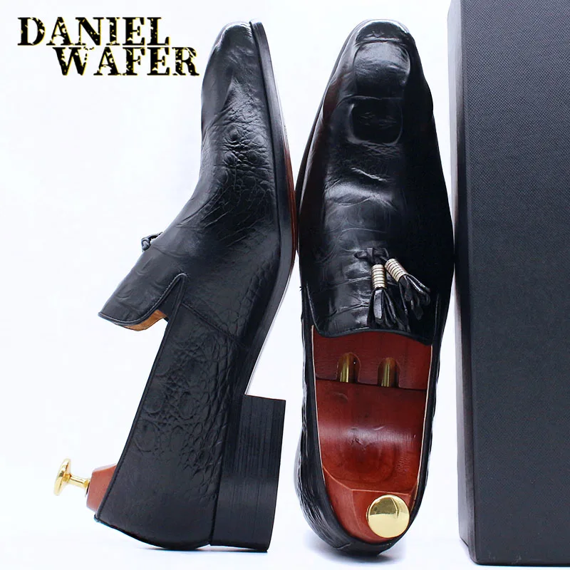 Luxury Men\'s Leather Shoes Crocodile Prints Tassels Loafers Brown Black Casual Man Shoes Office Wedding Dress Summer Men Shoes