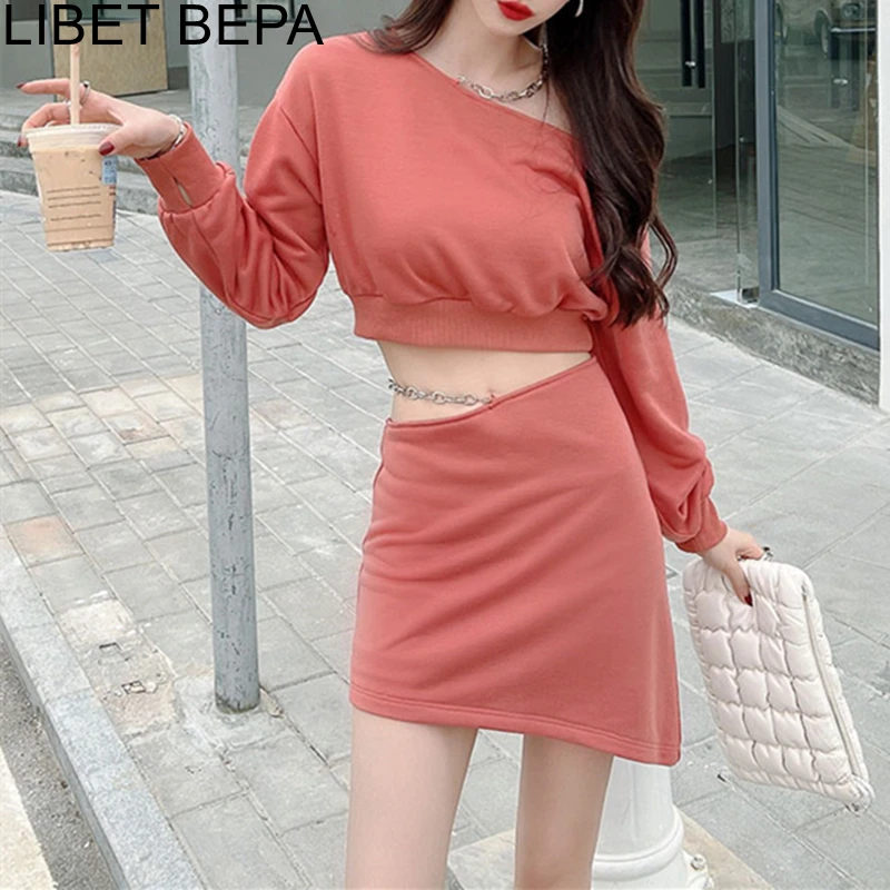 New 2022 Women Sets 2 Pieces Sexy Cropped Irregular Matching Mini Skirt Korean Fashionable Chic Autumn Winter Lady Suits WS9417