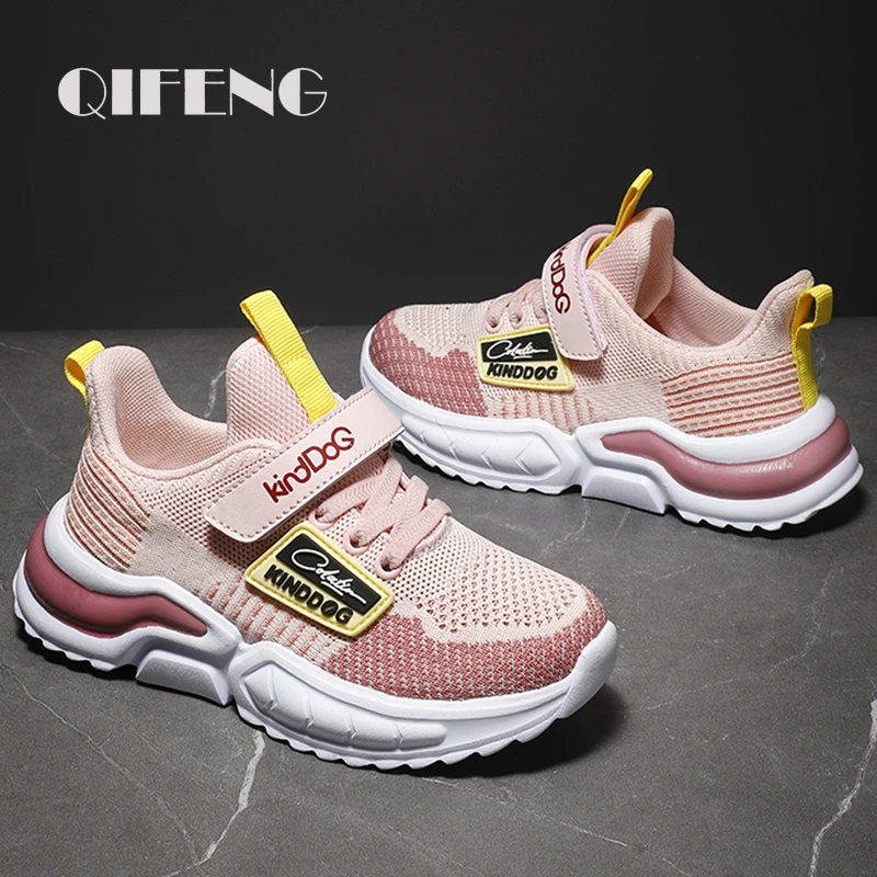 Sepatu Kasual Anak Laki-laki Anak Perempuan Sneakers Jaring Ringan Fashion Anak-anak Musim Panas Sepatu Lari Anak Besar Kartun Olahraga Imut Lembut