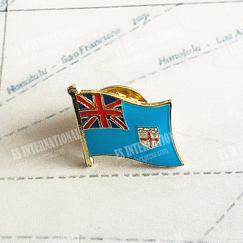 Fiji National Flag Lapel Pins Crystal Epoxy Metal Enamel Badge Paint Brooch Souvenir Suit Personality Commemorative 1.6cm*1.9cm