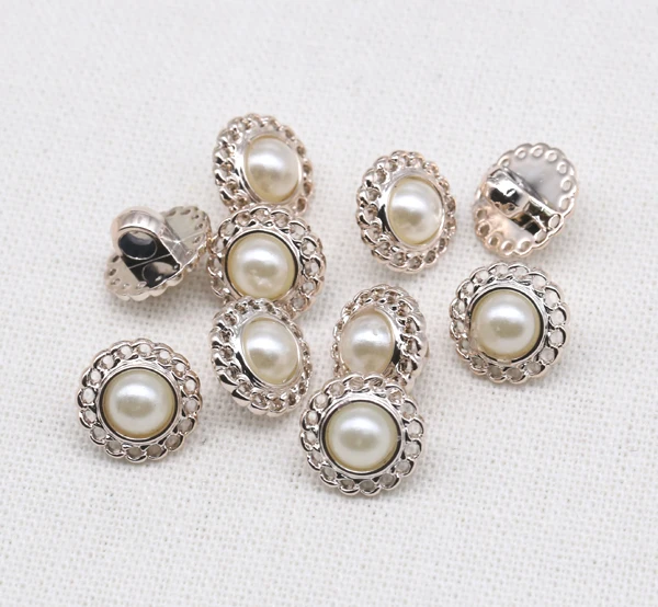 30pcs/lot Size:11mm Pearl White Shirt Buttons Resin Button Scrapbooking DIY Clothing accessories (ss-1018)