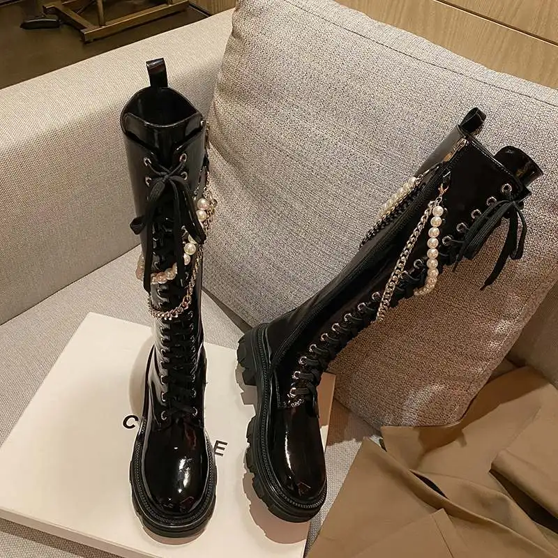 Krazing Pot Cow Leather Med Heels Wrinkled Patent Leather Equestrian Boots Pearl Metal Chain Fashion Lace Up Knee High Boots L11