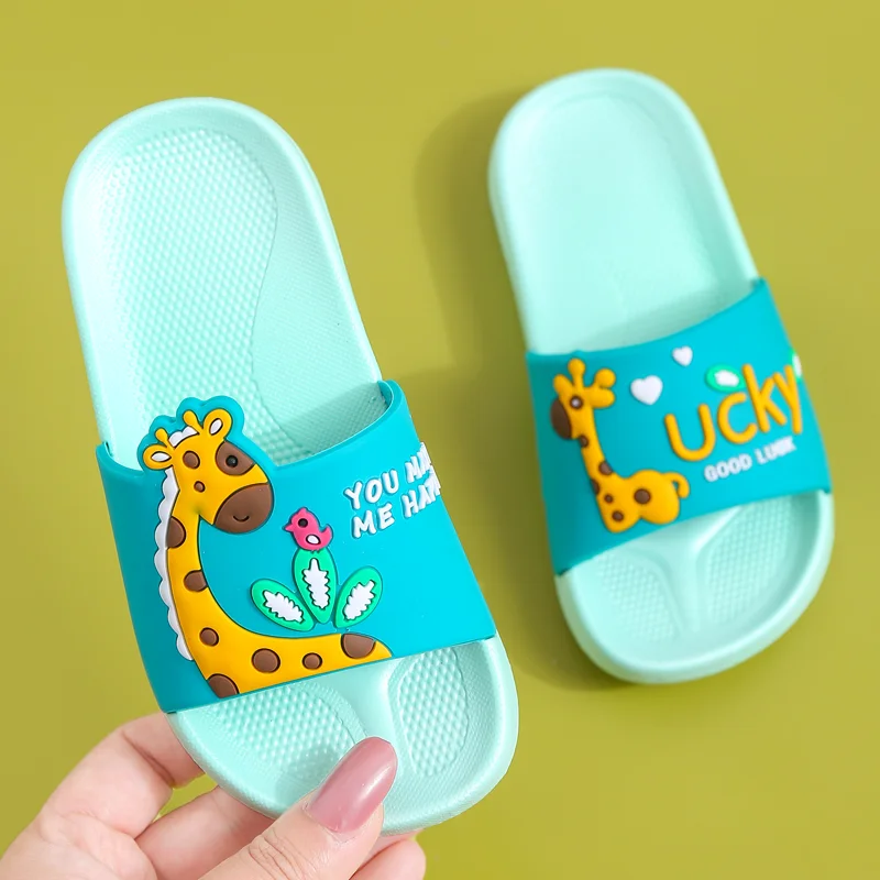 Zapatillas con dibujos de jirafa para niños, zapatillas antideslizantes de verano para interiores, cómodas, ligeras y coloridas, para el baño