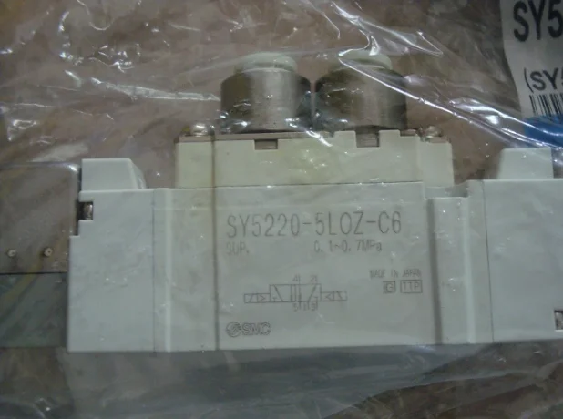 

1PC New SMC SY5220-5LOZ-C6 Solenoid Valve