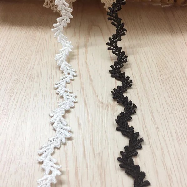 Width:1.7cm (0.68 inch) Little Leaf Design Chemical Lace Embroidered Trim Water Soluble Lace DIY (ss-667)