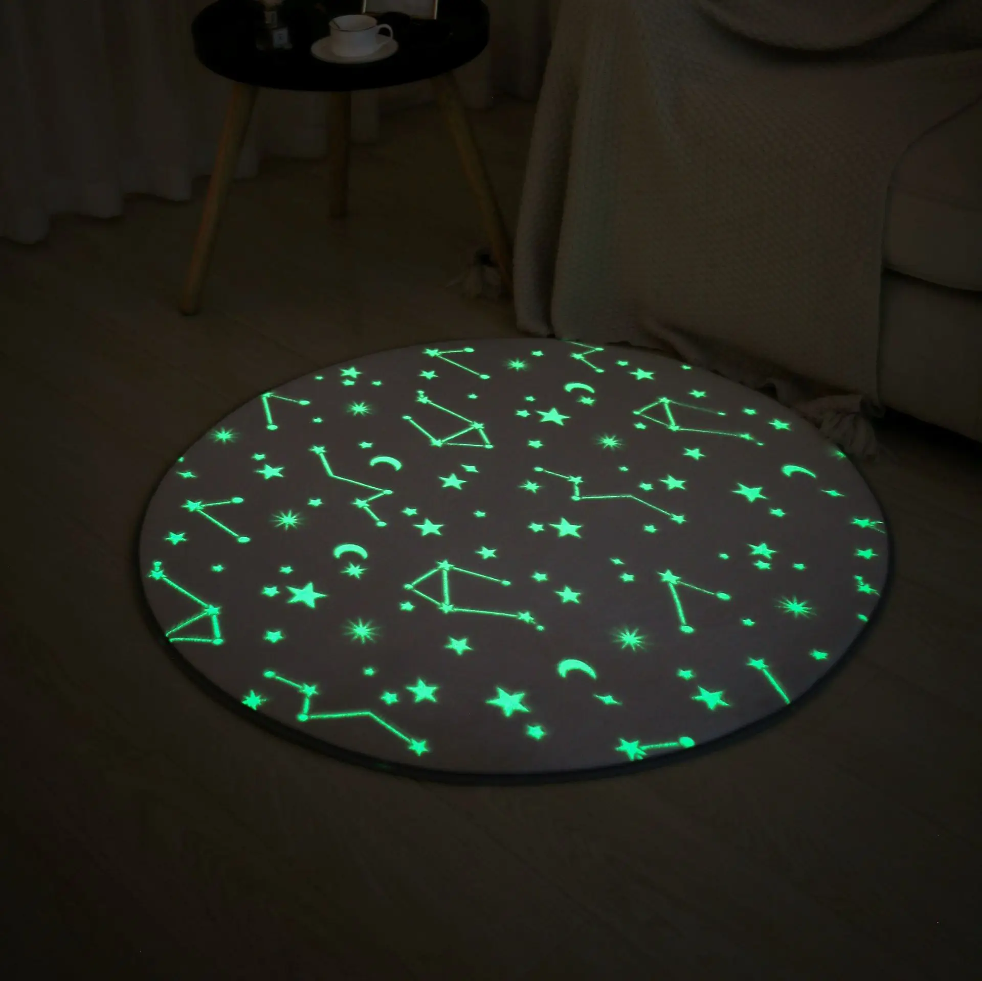 

Новинка 2023, светящийся ночью круглый ковер, мягкий плюшевый напольный коврик, коврики для спальни, Модный Рисунок люминесцентный коврик