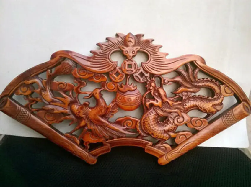 Chinese Hand-carved Dragon And Phoenix Sculpture With Camphor Board Wall Sculpture Animal Statue