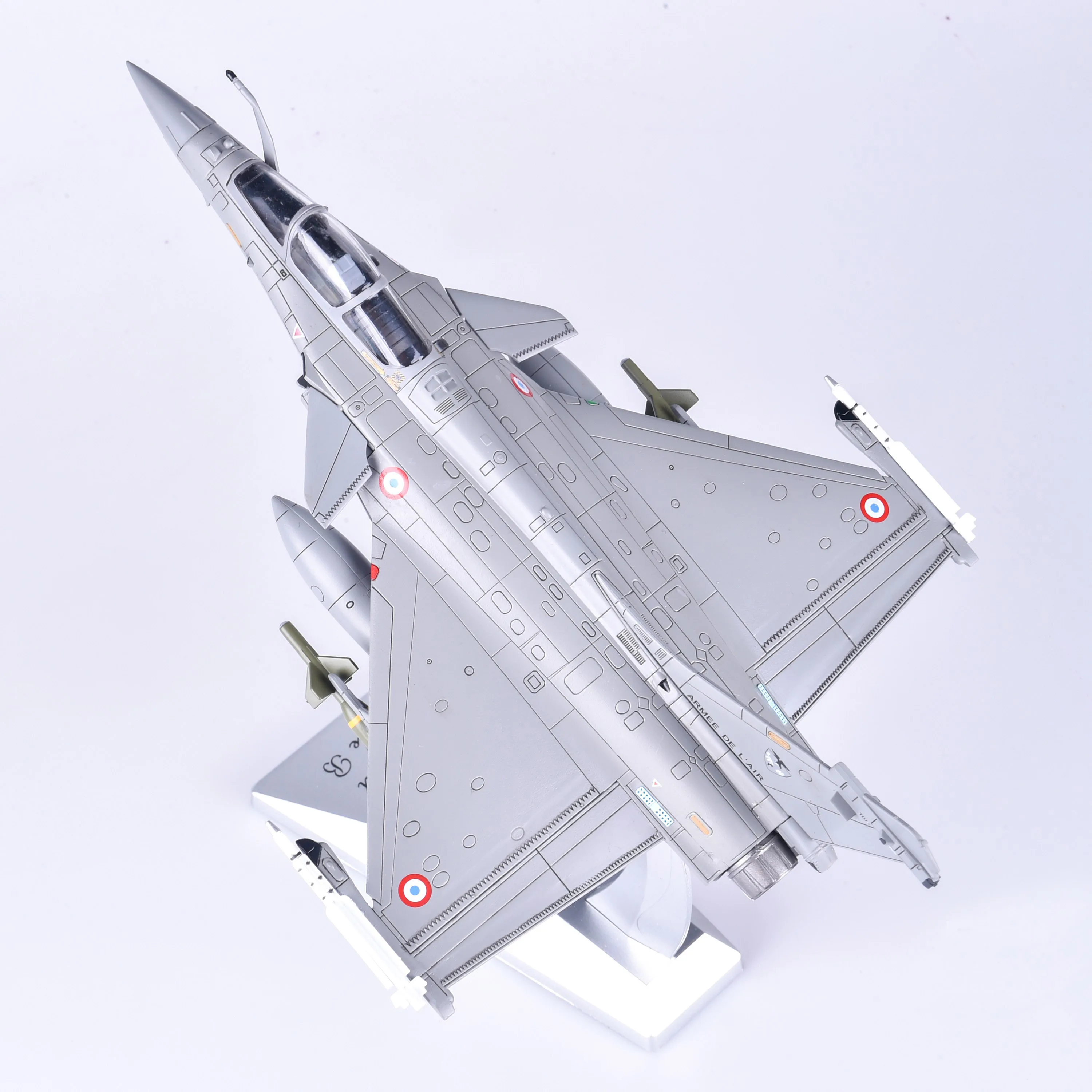 1: 72 French Air Force  Rafal c fighter  Hamantan operation in Libya  Alloy aircraft model