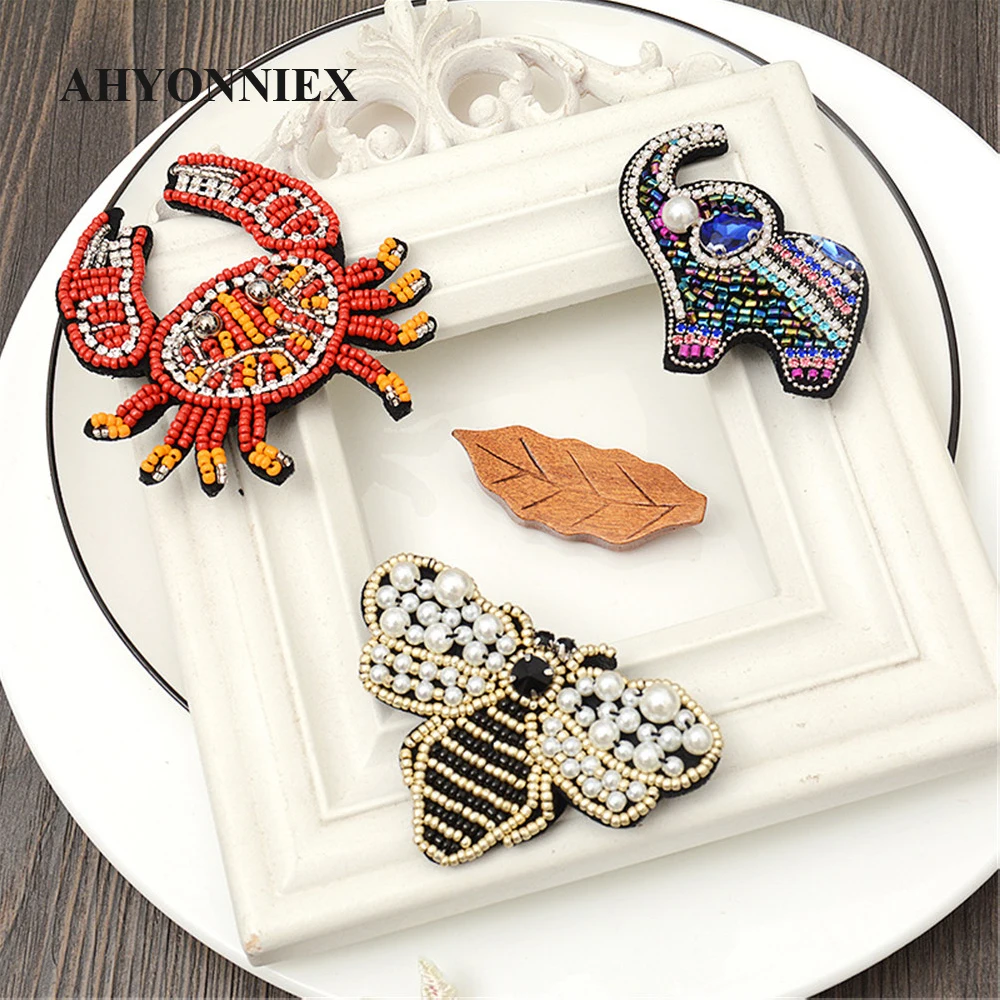 AHYONNIEX 1PC Red Crab Sequins Beads Bee Patches Applique Sew On Elephant Clothes Shoes Bags Decoration DIY Patch