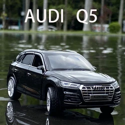 New 1:32 Audi Q5 Sport SUV Alloy Car Model With Pull Back Sound Light Children Gift Collection Diecast Toy Model