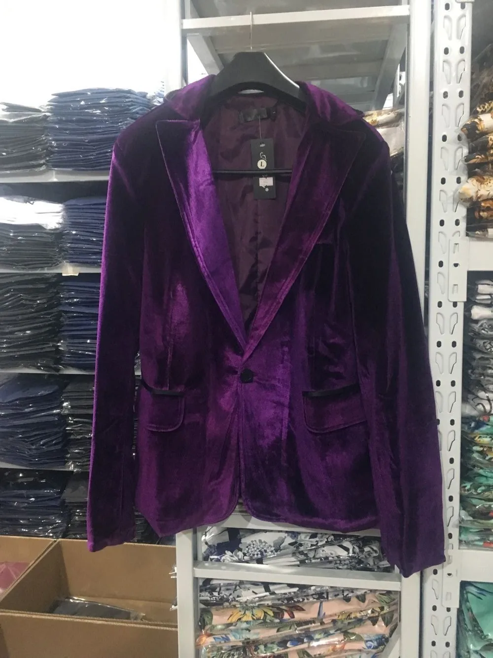 Chaqueta de terciopelo con un botón para hombre, Blazer morado brillante, ajustado, para fiesta, Club, boda, Primavera, 2022