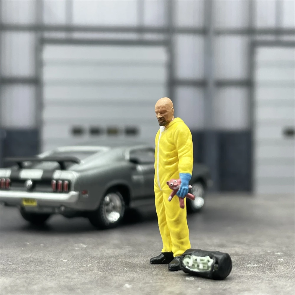 1/64 Scale Model Breaking Bad Walter White Carrying Money Bag Cast