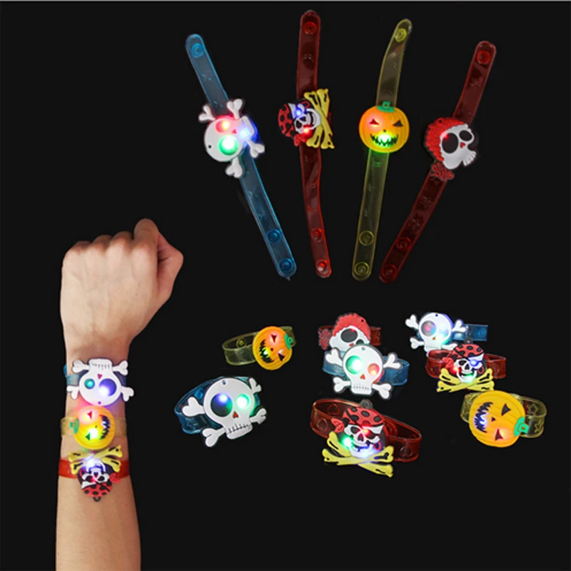 100PCS Halloween Glow Bracelet Led Bracelet Light Up Toy Glow Pumpkin Wristband Flashing Party Decoration Supplies Bangle