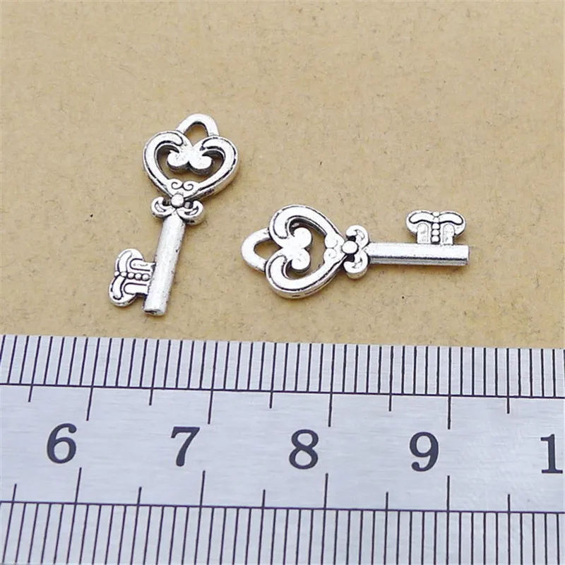 30 Pieces 9x20mm Antique Silver Color Key Charms Wicca Keychain for DIY Jewelry Making