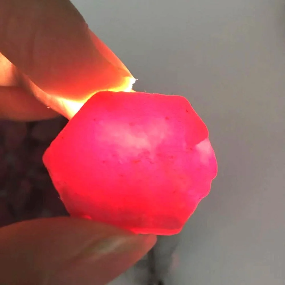 100g Natural Red Corundum Rough Mineral Specimen Raw Gemstone Gravel for Jewelry Making Pendant Ring Inlay DIY Collection Decor