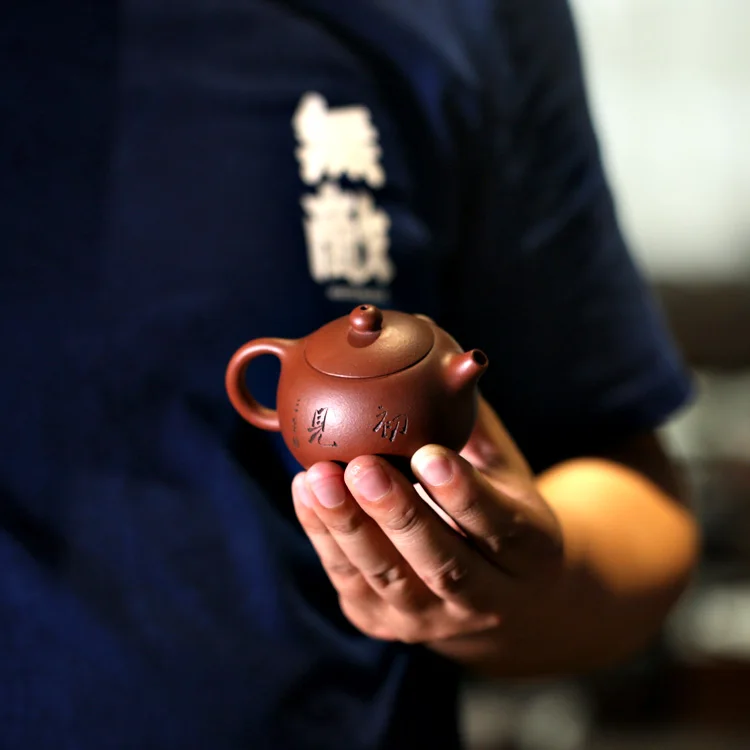 ★Monohydrate hall yixing recommended teapot pure manual bottom groove 100 ml small beauty tea maker was approached