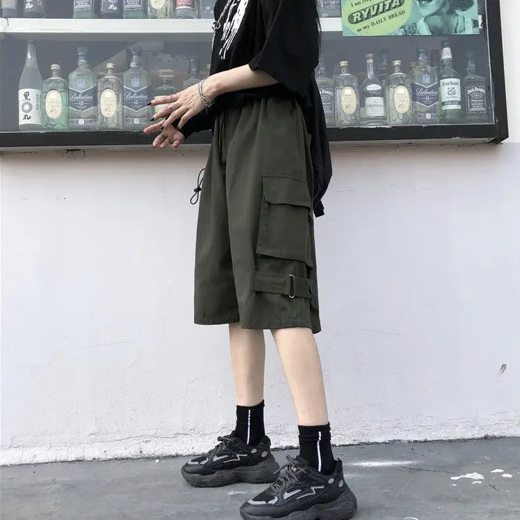 Nuovi pantaloncini Punk da uomo Streetwear Casual Punk Hip Hop Cargo Shorts uomo tasche Bermuda lunghezza al ginocchio Harajuku pantaloncini maschili