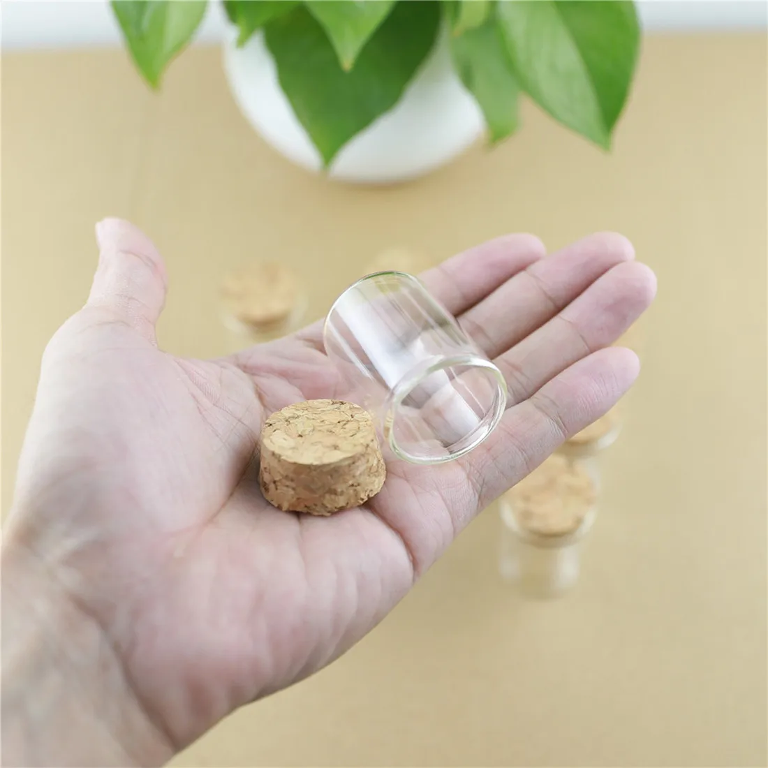 

50pcs/lot 30*40mm 15ml Cork Stopper Mini Glass Bottle Spicy Storage Bottle Container Glass Jars Vials DIY Craft