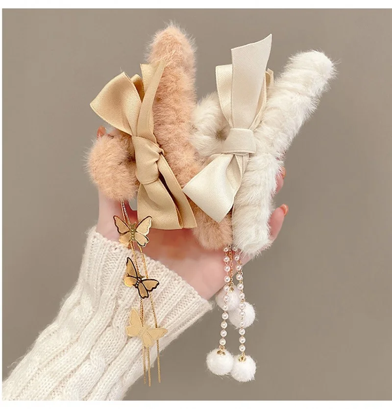 New Elegant Claw Clips Temperament Grab Butterfly Metal Hair Accessories Headdress Hairpin Back Plush Tassel Shark Clip