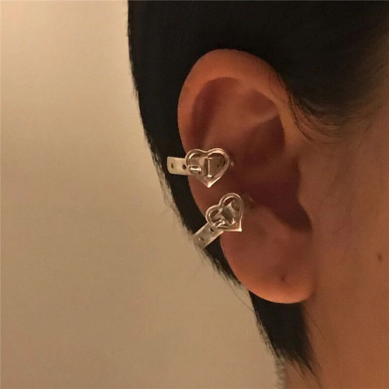 Fashion Charm Heart Clip Earrings Belt Design Punk Personality Non Perforated Jewelry For Women Hip Rock Party Christmas Gifts