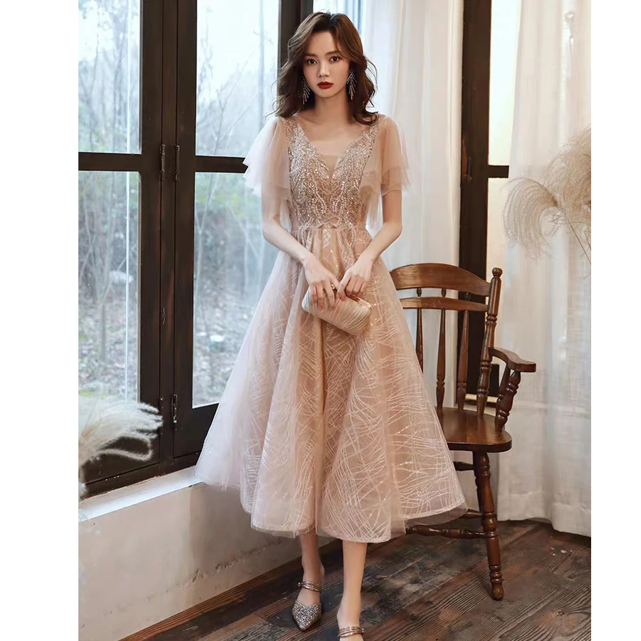 

Champagne Evening Dresses V-neck Appliques Women Birthday Outfit Tea-length Sequin Tulle Gowns For Prom