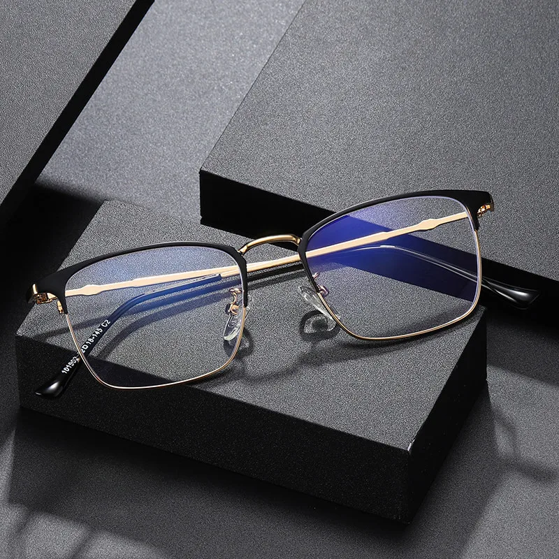Men Anti Blue Light Reading Glasses Women Fashion Ultralight Metal Alloy Square Frame Presbyopic Glasses With Diopter +25 to 600