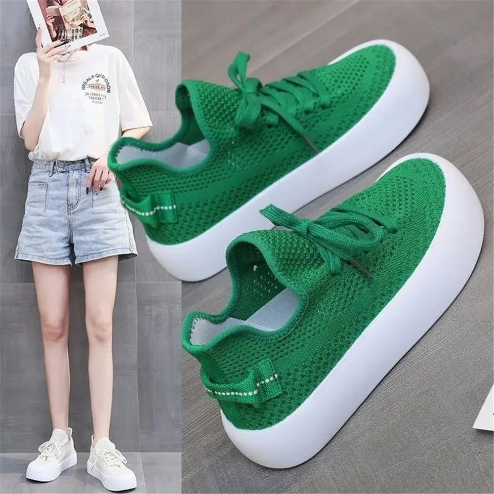 Knitted Mesh Thick Sole Shoes Women's 2024 Summer New Student Sports Muffin Bottom Breathable Round Sneakers White Black Green