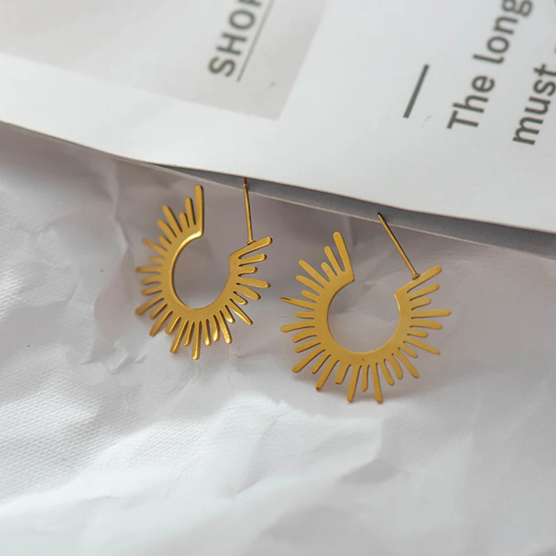 Stylish Stainless Steel Half Sun Stud Earrings for Women Simple PVD Gold Plated Metal Geometric Earrings Waterproof Jewelry Gift