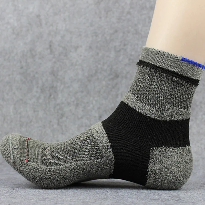 Men Sport Socks Outdoor Badminton Tennis Baseball Table Tennis Padded Sole Protection Cotton Sock