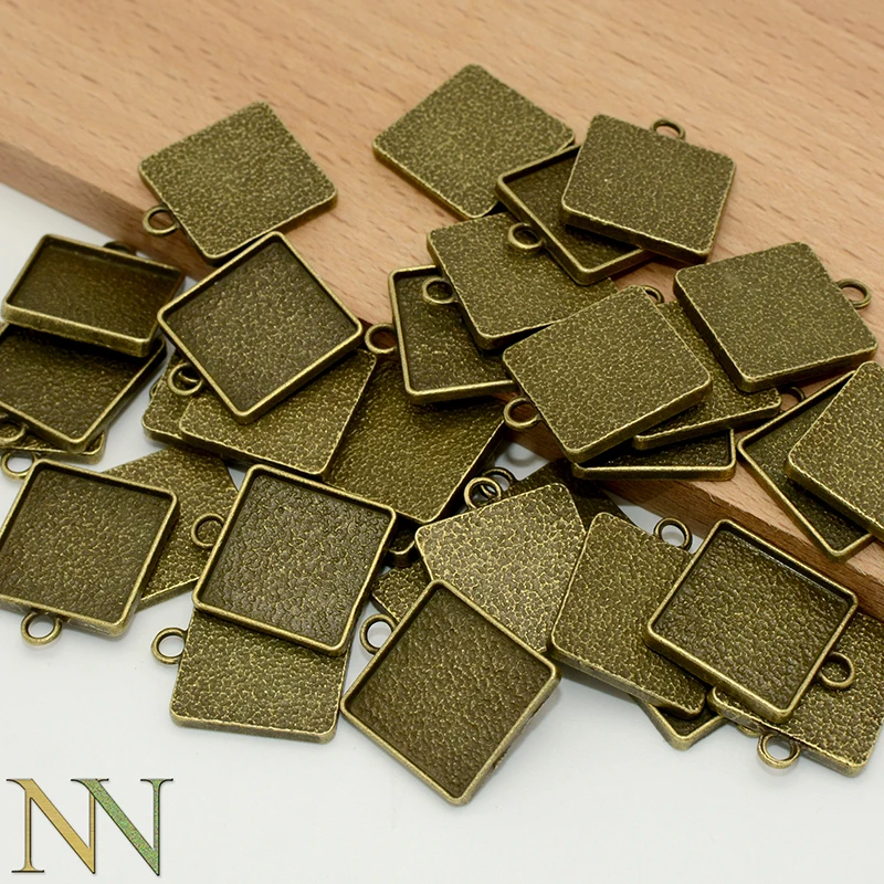 100 قطعة-12 مللي متر ، 16 مللي متر ، 20 مللي متر مربع الحافة الإعداد ، مربع كابوشون قاعدة ، مربع قلادة صينية القرط الفراغات لصنع المجوهرات