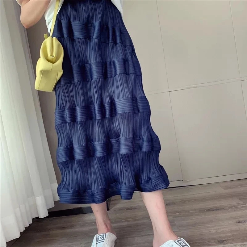 

NewMiyake Relief Pleated Big Wave in High Waist High Texture Vintage ChicWestern Style Splicing Slim Skirt Spot Summer 2021