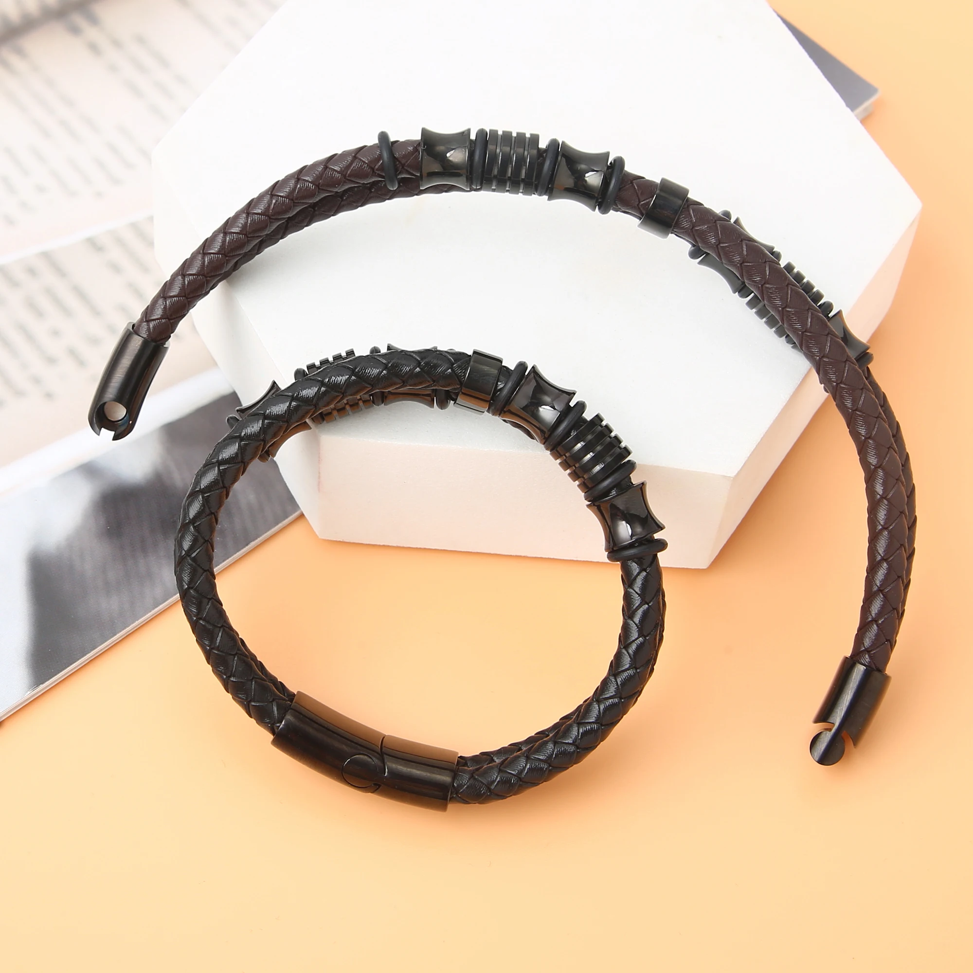 New Fashion Gold color Leather Bracelets Bangle Handmade Round Rope Turn Buckle Bracelet For Women Men