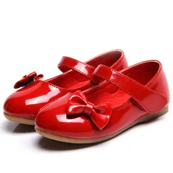 Top Nuovi pattini di bambino delle ragazze Bambini bow-nodo principessa Scarpe Per La cerimonia nuziale del partito di ballo Studente scarpe di cuoio Rosso nero bianco 18 24M 3-14T