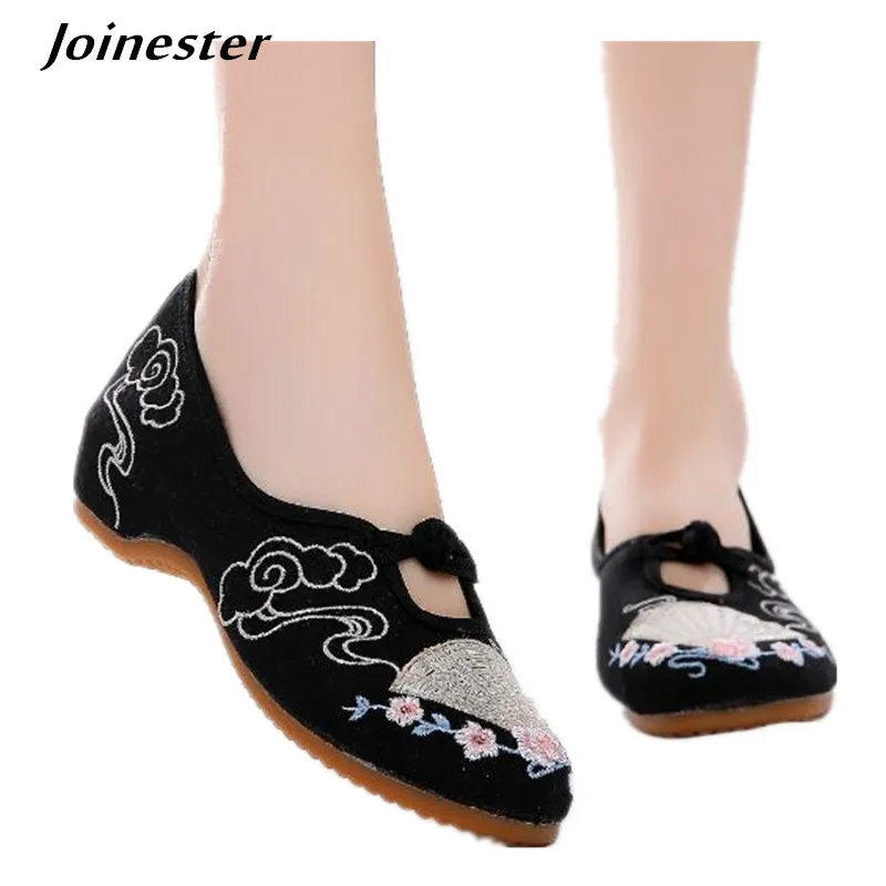 Women's Ethnic Embroidered Vintage Loafer for Spring Summer Ballet Dance Shoes Chinese Style Canvas Low Heel Dress Party Pumps