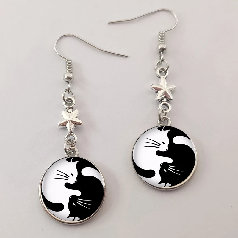 

Hot! Vintage Two Yin Yang Cats Earrings Pendant Kolye Cabochon Statement Earrings For Fashion Women