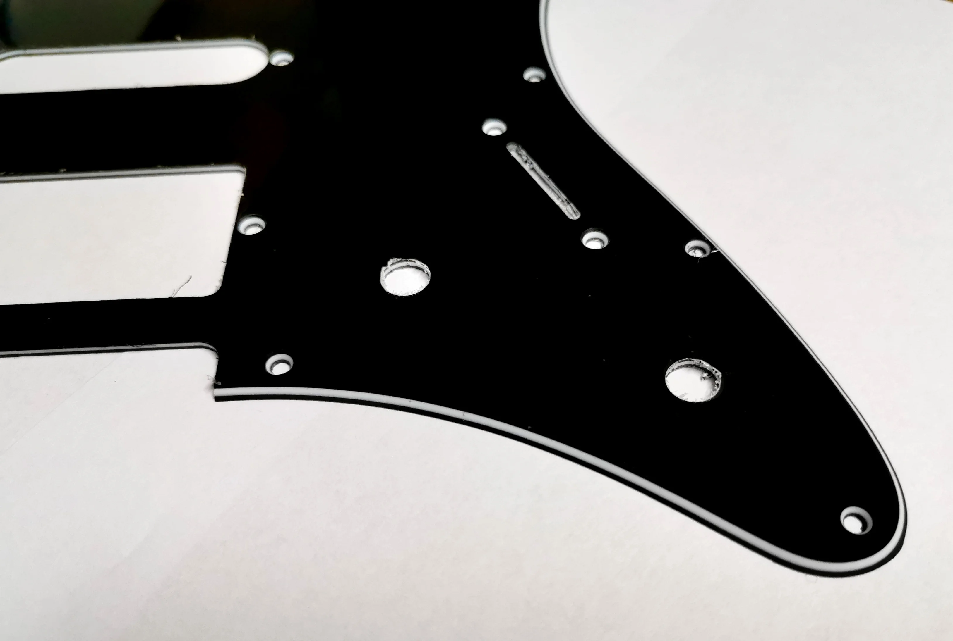 Pleroo Guitar Parts For Japan YAMAHA EG112 Electric guitar pickgaurd Scratch Plate Replacement