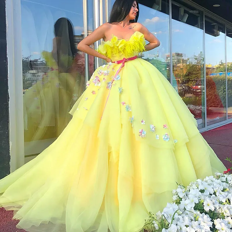 

BridalAffair Stunning Yellow Sweetheart Neck Prom Dresses Long Puffy Feather 3D Flowers Ball Prom Party Gown Vestidos De Gala