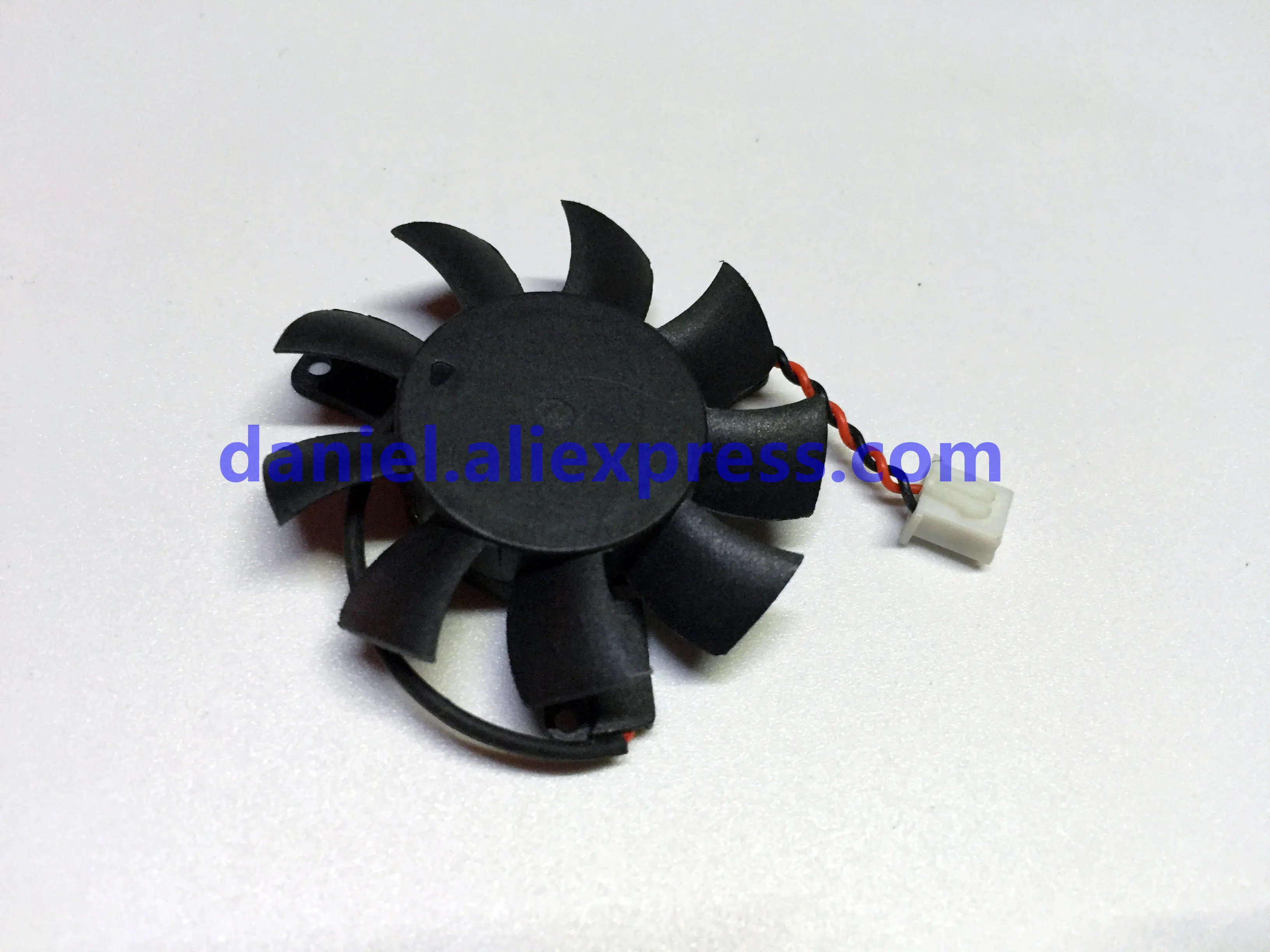 GA51S2L 0.13A GA51S2H -NNTK 0.18A graphics fan 2 wire 12V diameter 45mm hole pitch 39mm