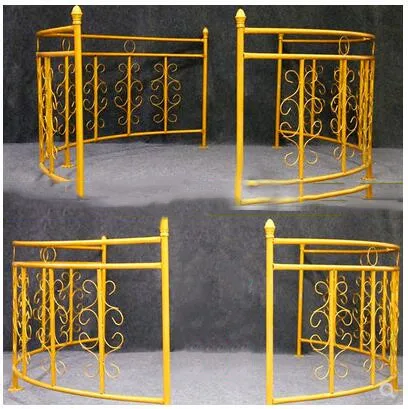 

New wedding props arc wrought iron fencing handover area props European wedding stage fencing arch decoration