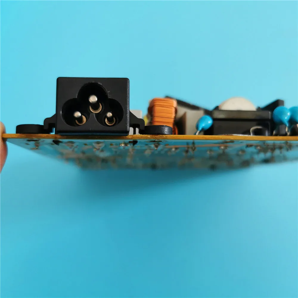 Płyta zasilająca EAX64905301(2.1) LGP42-13PL1 nadaje się do LG 42LN5100-CC 42LN578V-ZE 42LN5300-UB 42LN5300-UB 42LA6136-ZB telewizor z dostępem do kanałów