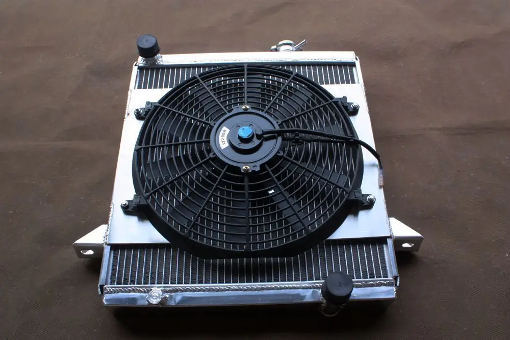 

Aluminum Radiator Cooling For Triumph TR6 roadster 2.5L 1969 1970 1971 1972 1973 1974 / Triumth TR250 1967 1968 & shroud + fan