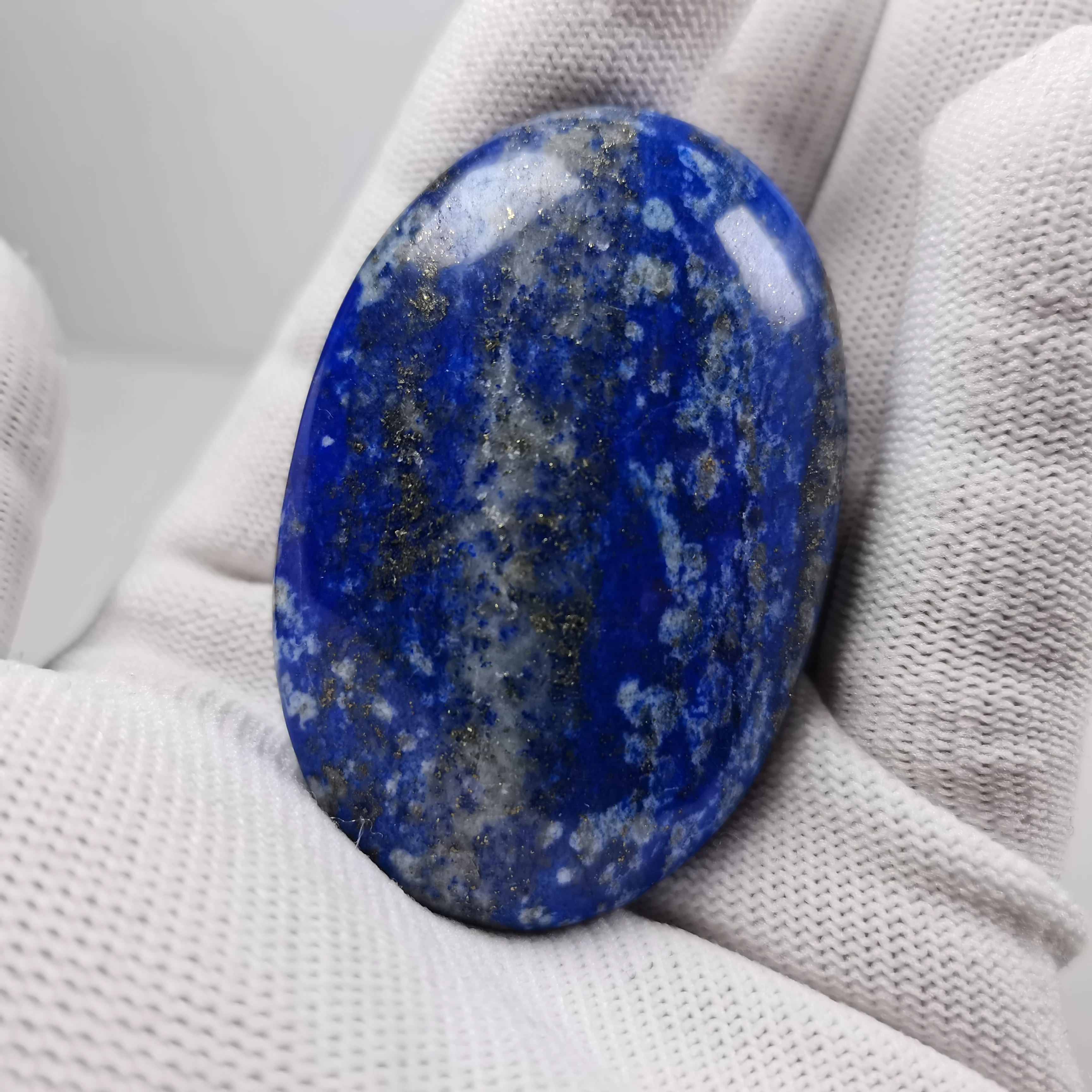 

Natural Lapis Lazuli Palm Rock Stone Crystal Healing Reiki Polished Paperweight
