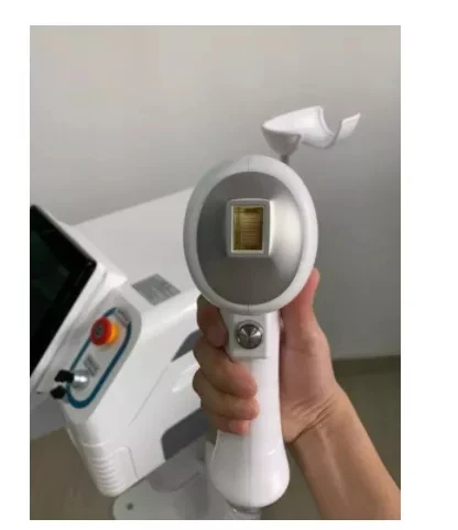 

Портативный диодный лазер 808 нм (3 волны) для быстрого и безболезненного удаления волос, глубокого проникновения в фолликулы, омоложения кожи